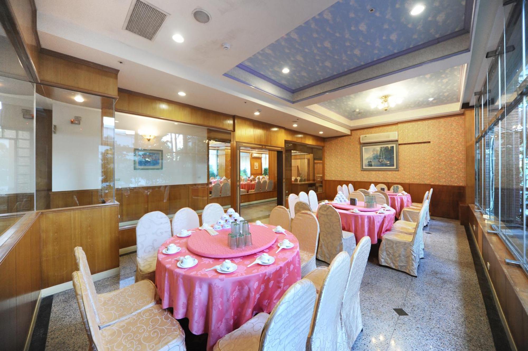 Kenting Holiday Hotel Heng-ch'un Extérieur photo
