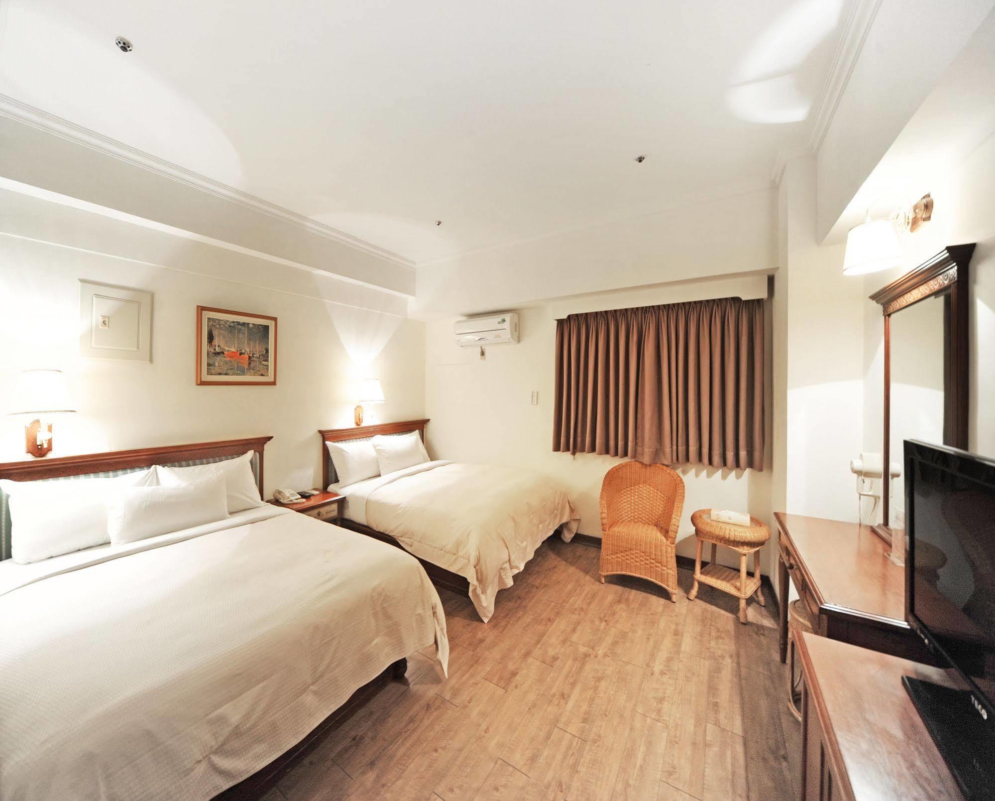 Kenting Holiday Hotel Heng-ch'un Extérieur photo