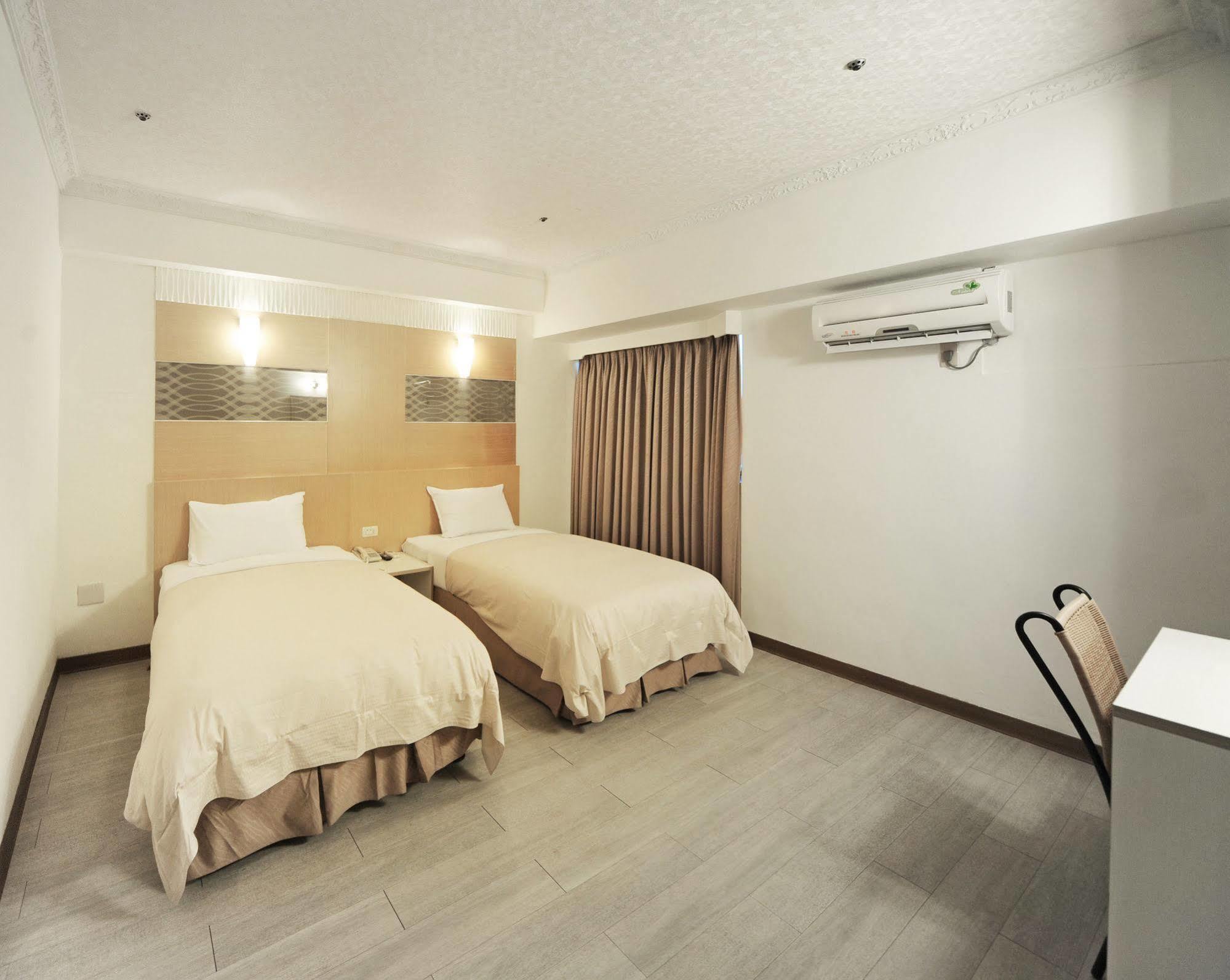 Kenting Holiday Hotel Heng-ch'un Extérieur photo